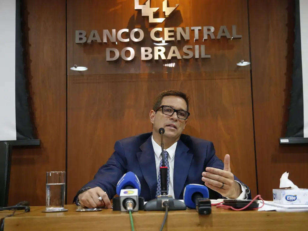 O Banco Central reduziu 