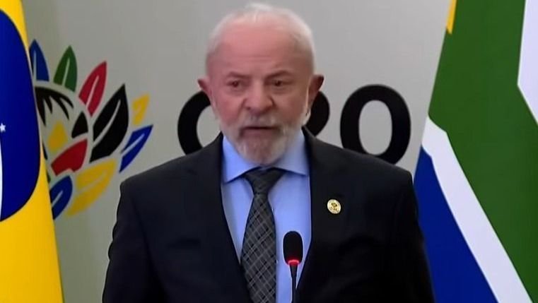 Luiz Inácio Lula da Silva em entrevista coletiva  • Reprodução/YouTube