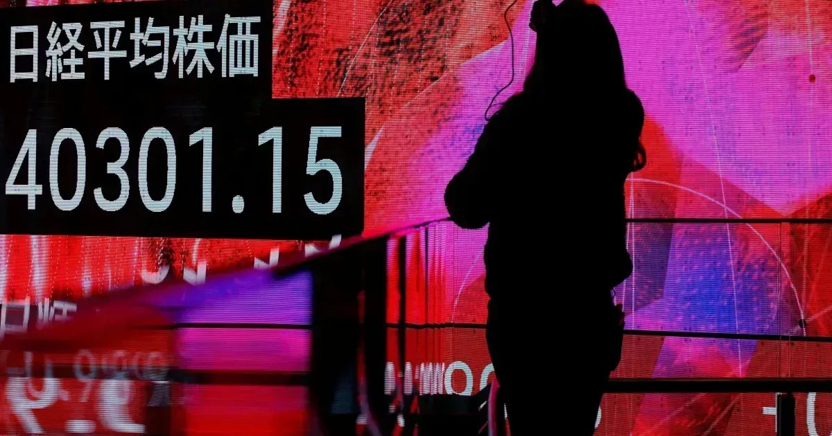 Telão mostra cotação do índice Nikkei em Tóquio  • 04/03/2024 - Reuters/Kim Kyung-Hoon