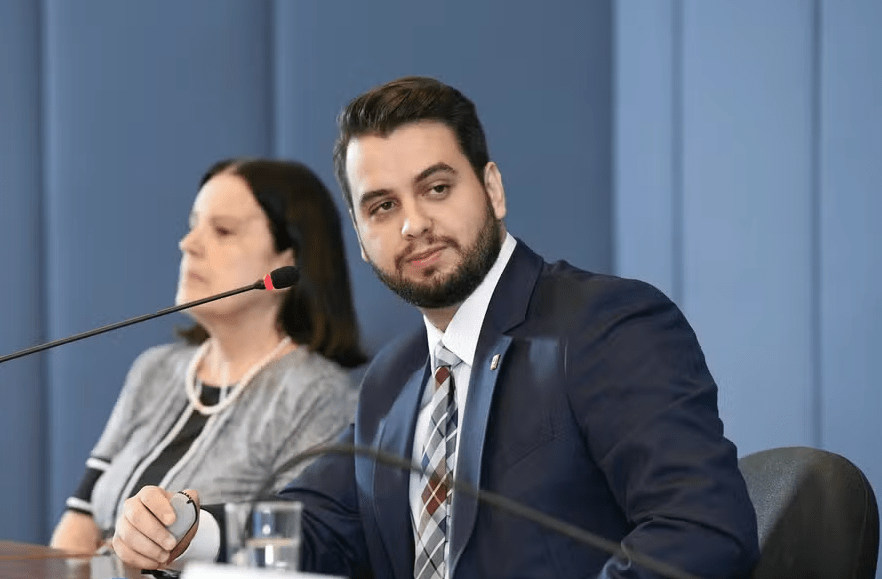 Filipe Martins, ex-assessor do ex-presidente Jair Bolsonaro (PL) • Arthur Max/ MRE