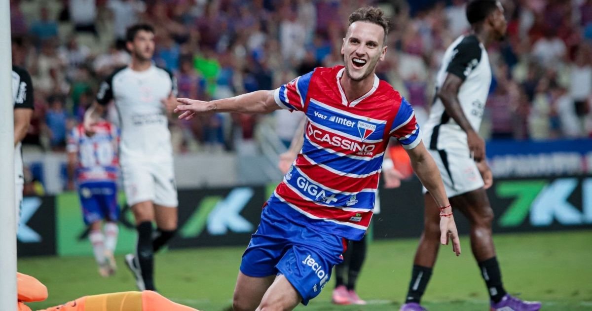 Pochettino comemora gol contra o Corinthians  • Mateus Lotif/FEC