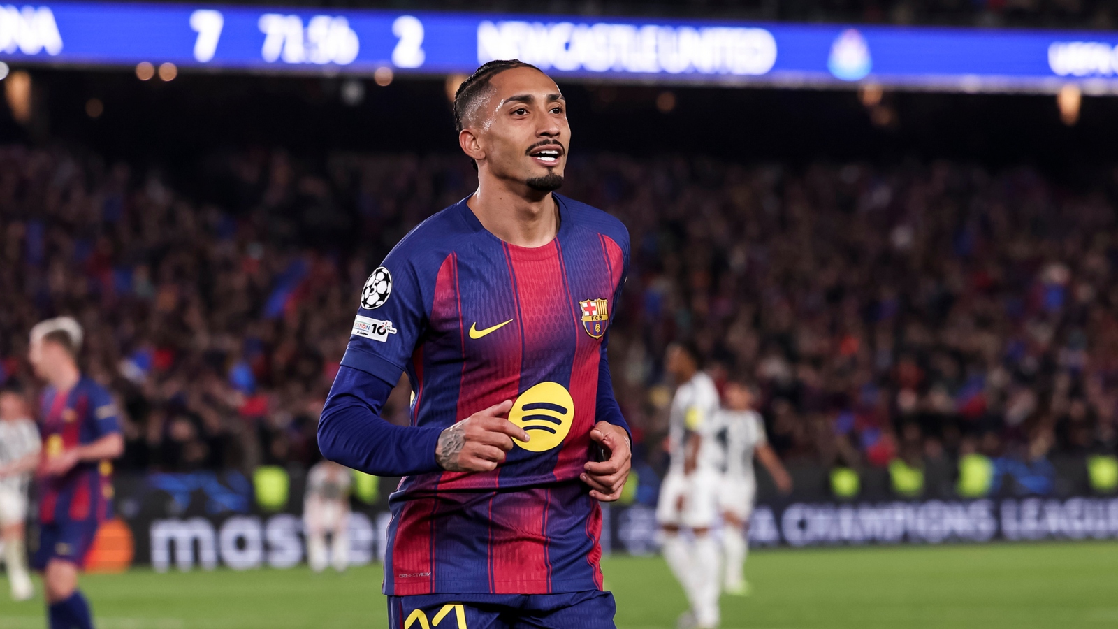 Raphinha foi destaque pelo Barcelona (Foto: Zuma/Icon Sports)