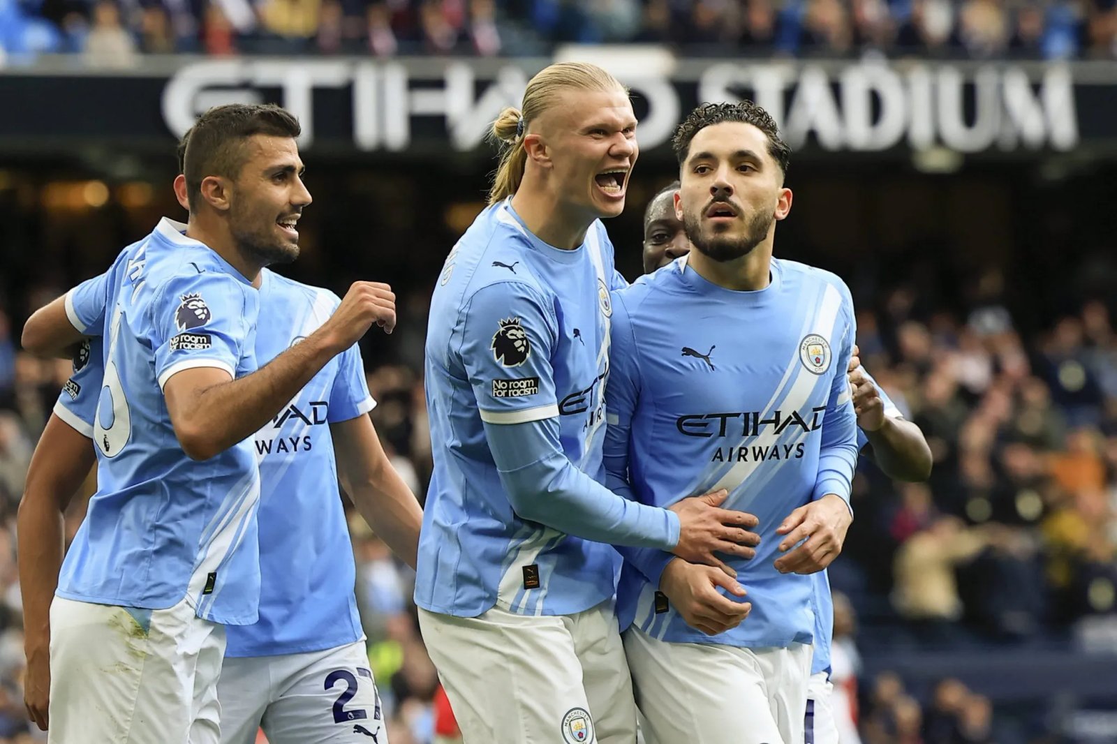 Haaland comemora gol da vitória do Manchester City (Foto: IMAGO / Pro Sports Images)