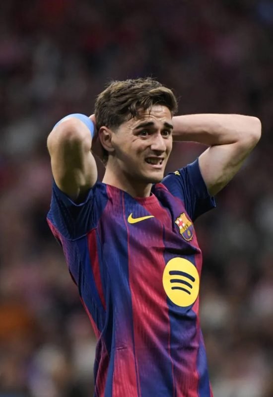 Gavi em jogo do Barcelona (Foto: IMAGO / News Images)